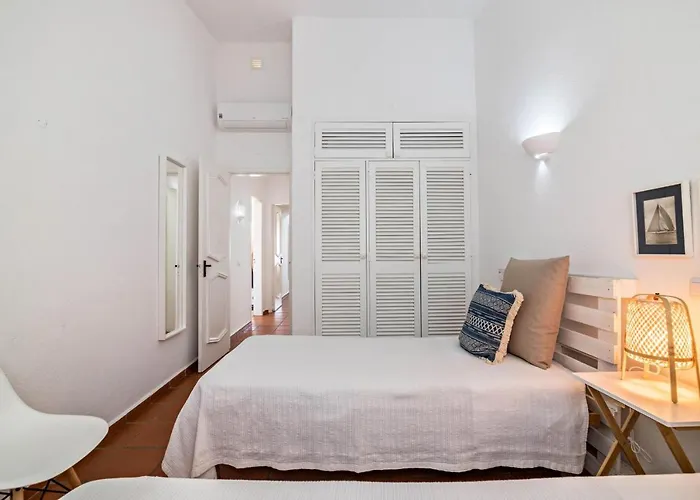 Casa O12 *