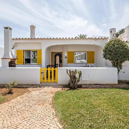 Casa O12 Holiday home *